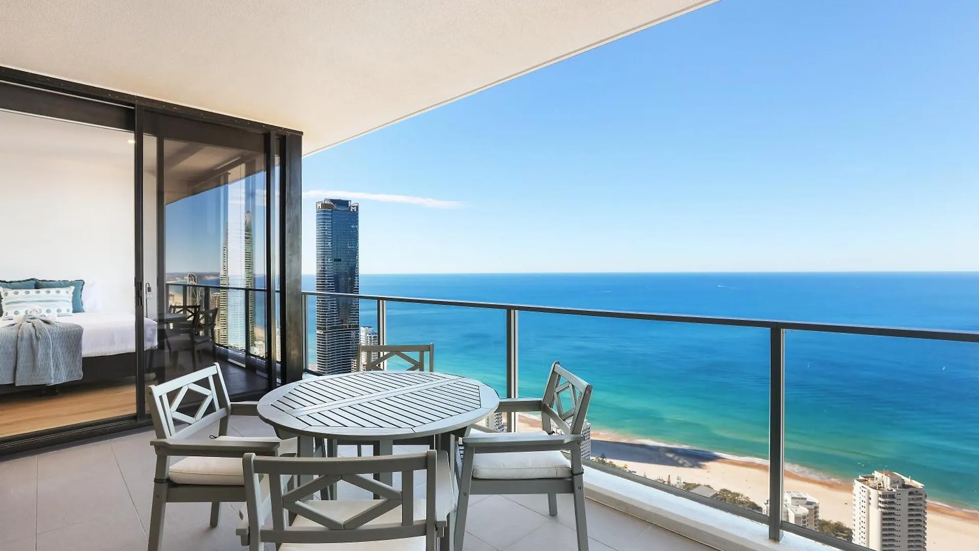 Circle On Cavill 60Fl 3 Brm Apartment With Amazing View! Gold Coast
