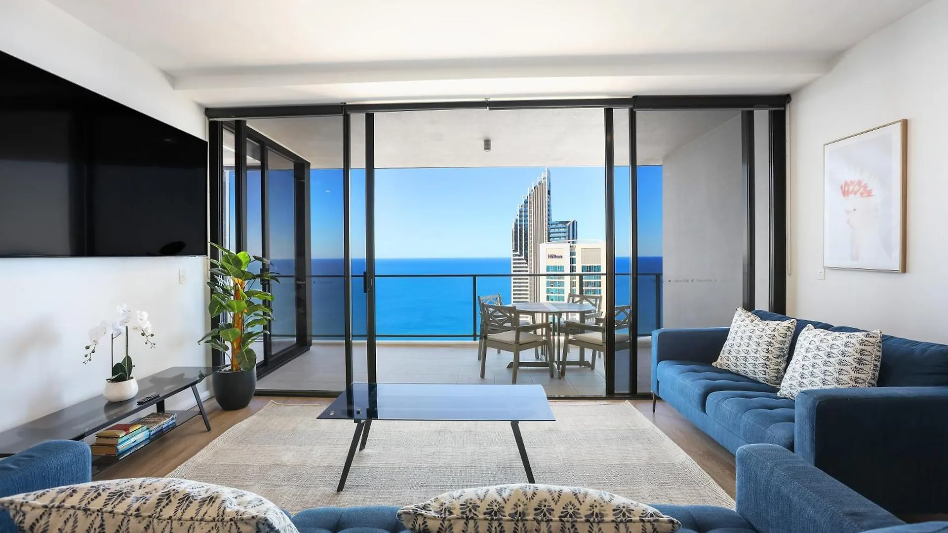 Circle On Cavill 60Fl 3 Brm Apartment With Amazing View! contacts